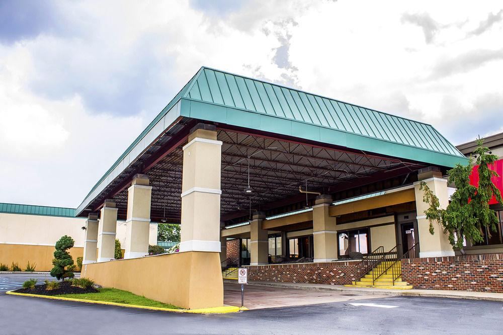 Wilkes-Barre Inn & Suites Exterior photo